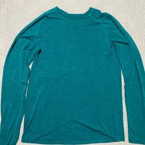 Metal vent tech breath long sleeve